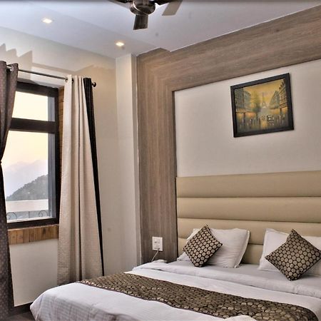 Tavisha Kanatal Hills Chamba Hotel Екстериор снимка